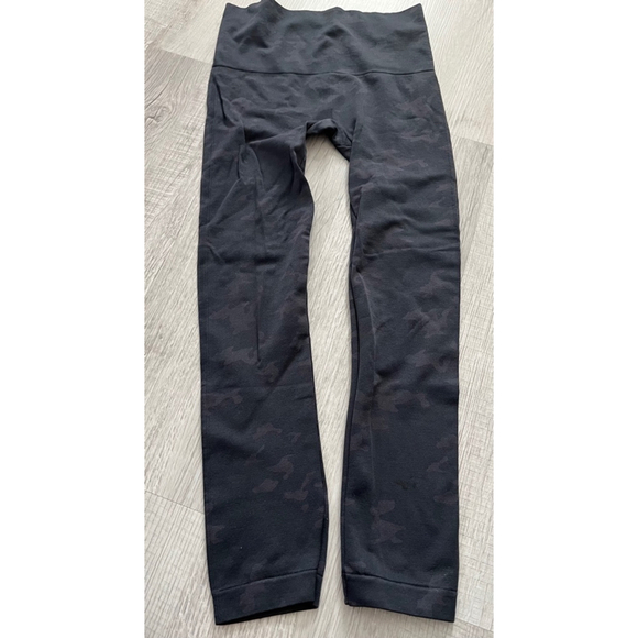 Bagatelle women's gray camouflage M - Picture 2 of 8